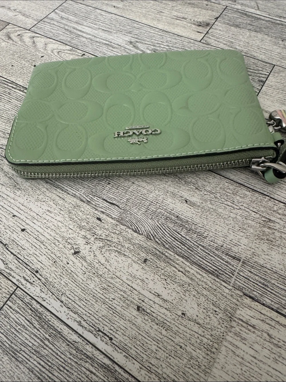 Coach Pale Green Patent Signature Zip Wristlet NWT